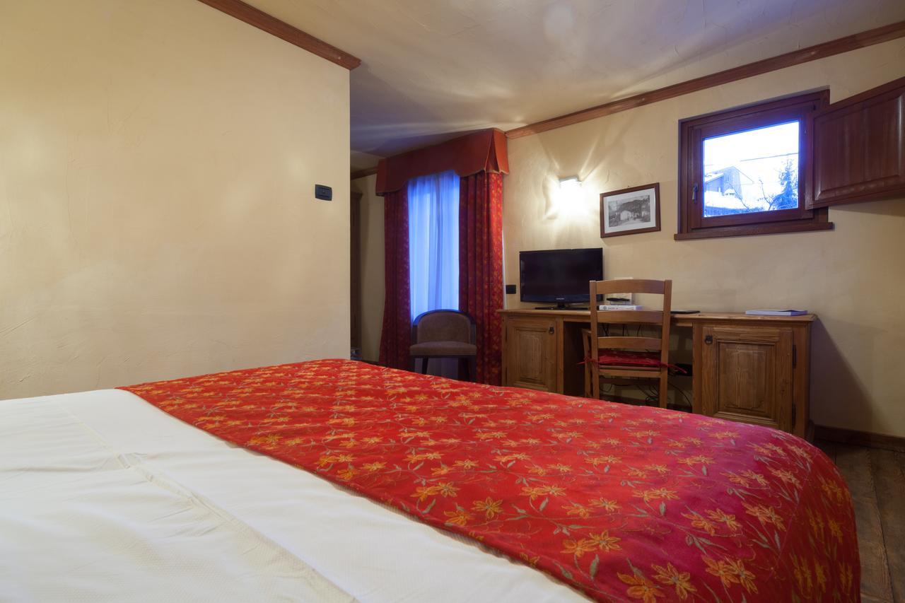 Hotel Maison Saint Jean Courmayeur Extérieur photo