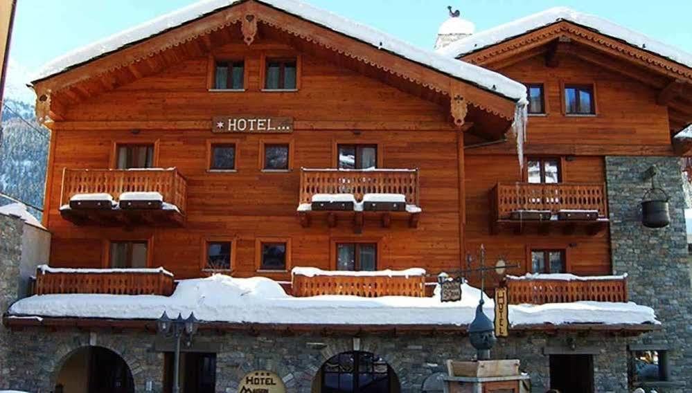 Hotel Maison Saint Jean Courmayeur Extérieur photo